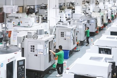 深圳嘉立創(chuàng):"小批量"帶動"大生產(chǎn)",領跑產(chǎn)業(yè)互聯(lián)網(wǎng)的"硬件工廠"